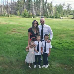 Meet your Posher, Courtney